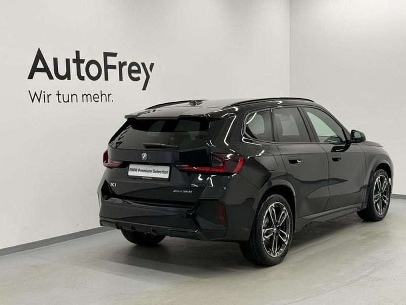 Gebraucht BMW X1 Shadowline 150 PS (110 kW) 2026 Saphirschwarz SUV