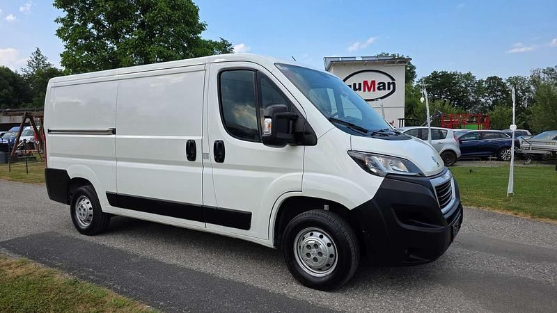 Gebraucht Peugeot Boxer 140 PS (102 kW) 2021 Weiß Van