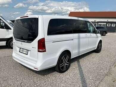 Gebraucht Mercedes V250 Avantgarde 190 PS (139 kW) 2023 Arktikweiß Van / Kleinbus
