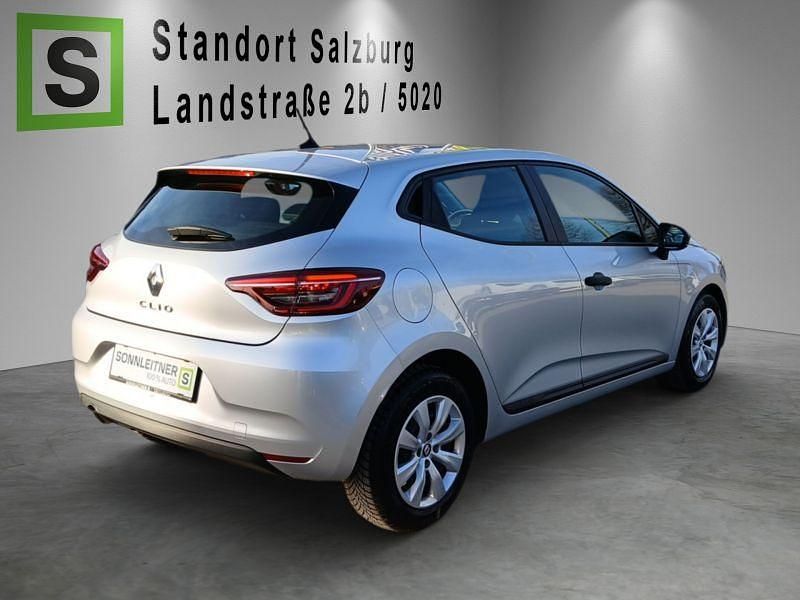 Gebraucht Renault Clio V SE 67 PS (49 kW) 2023 Silber Kleinwagen
