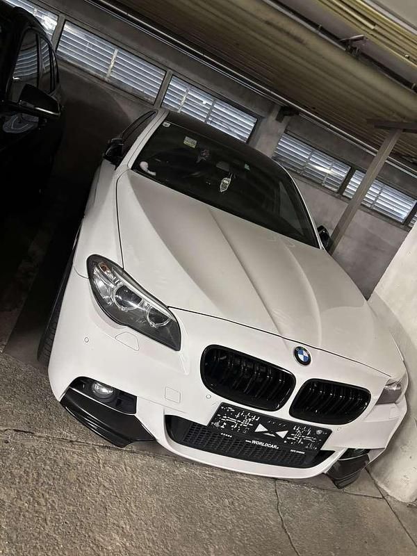 Gebraucht 2013 BMW 525 Sport Line Limousine | € 12.000 - Bild 1/4