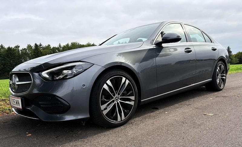 Gebraucht Mercedes C200 163 PS (119 kW) 2022 Limousine