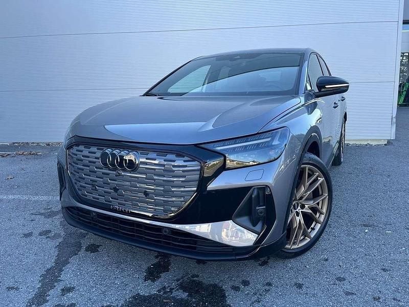 Grau Gebraucht 2021 Audi Q4 Sportback e-tron SUV | € 49.990 - Bild 1/4
