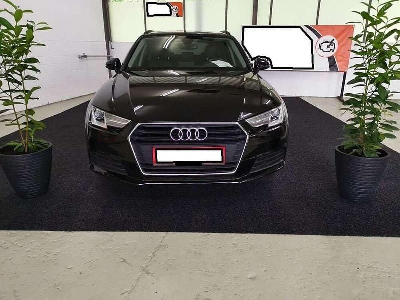 Gebraucht Audi A4 150 PS (110 kW) 2016 Schwarz Kombi