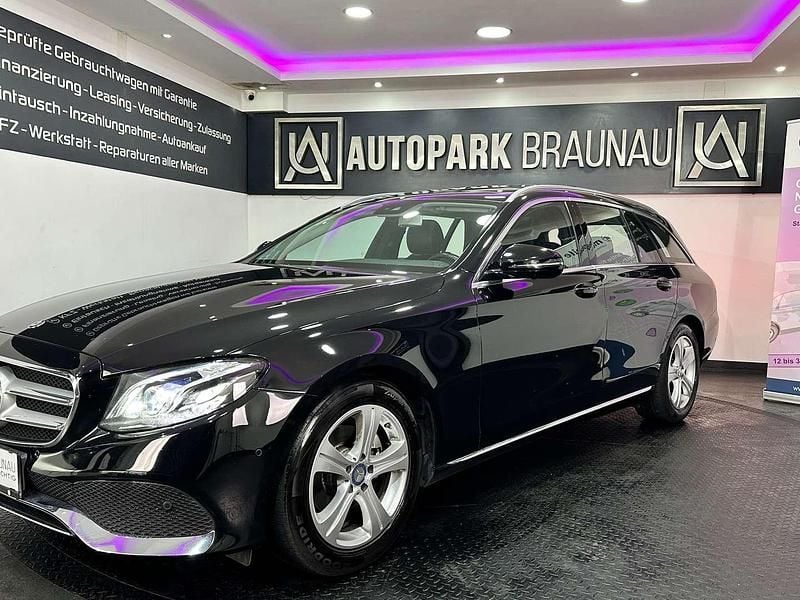 Gebraucht Mercedes E220 Avantgarde 194 PS (142 kW) 2016 Schwarz Kombi