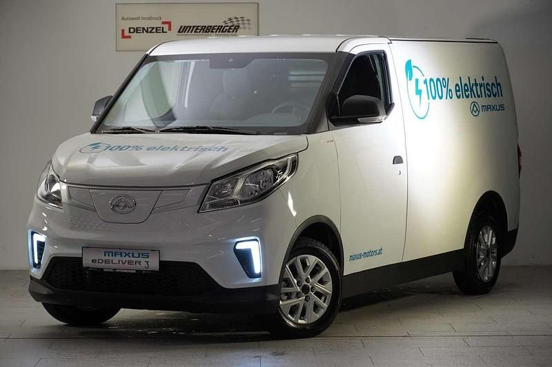 Weiß Gebraucht 2024 Maxus eDeliver 3 Van | € 24.990 (Teuer) - Bild 1/4
