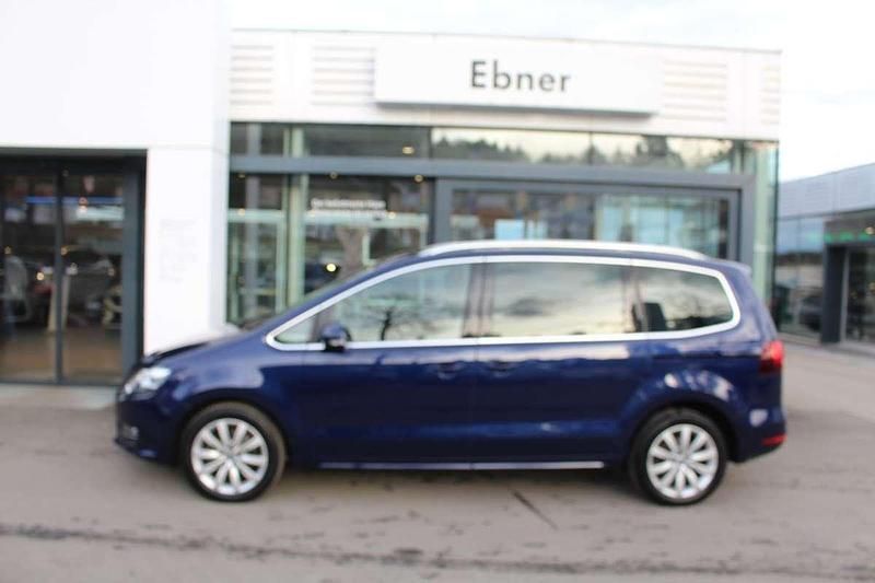 Gebraucht VW Sharan Business+ 177 PS (130 kW) 2019 Mittelblau  metallic Van / Kleinbus