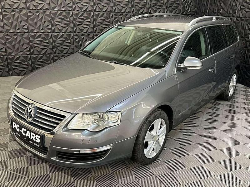Grau Gebraucht 2007 VW Passat Highline Kombi | € 3.990 (Teuer) - Bild 1/4