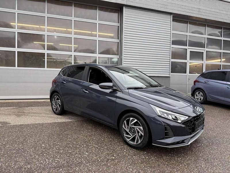 Neu Hyundai i20 GO! 79 PS (58 kW) 2025 Grau Limousine