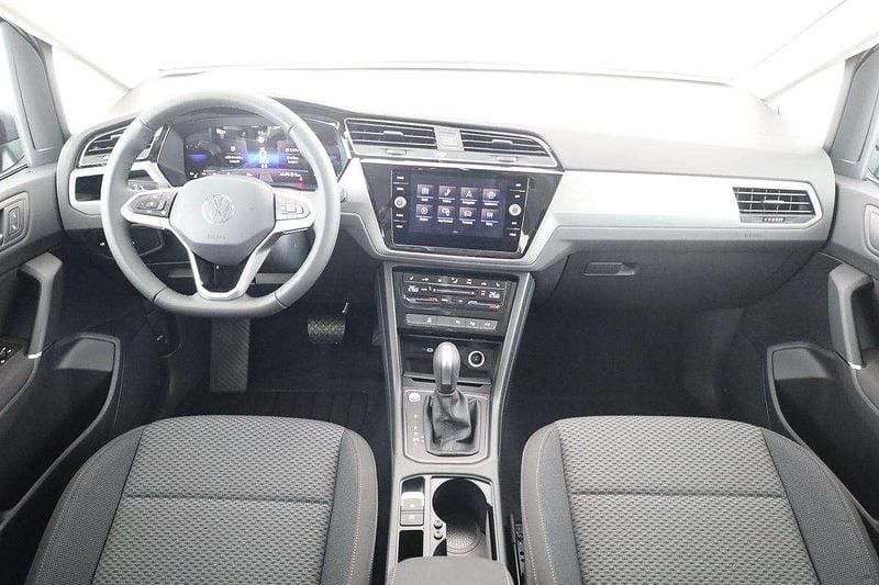 Neu VW Touran Comfortline 150 PS (110 kW) 2025 Schwarz Van / Kleinbus
