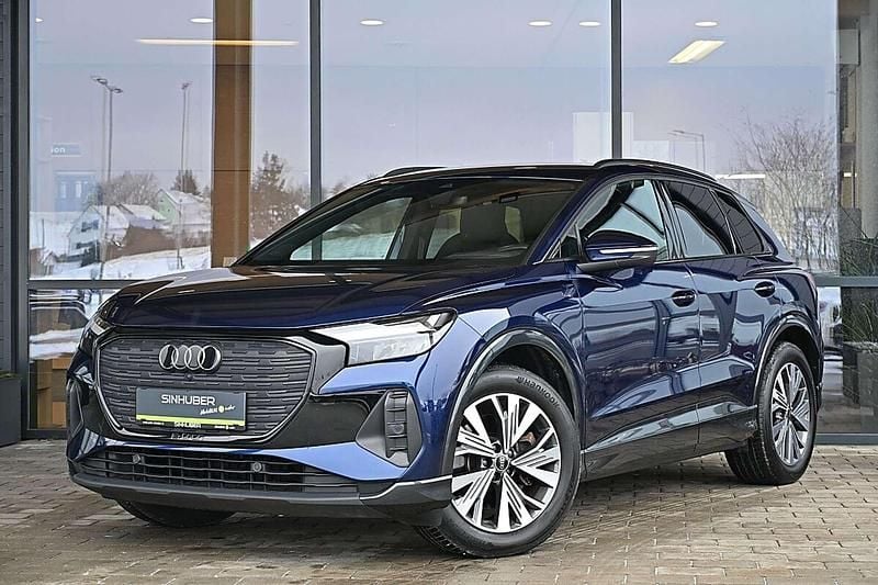 Gebraucht Audi Q4 e-tron S-Line 219 kW (299 PS) 2023 Blau SUV