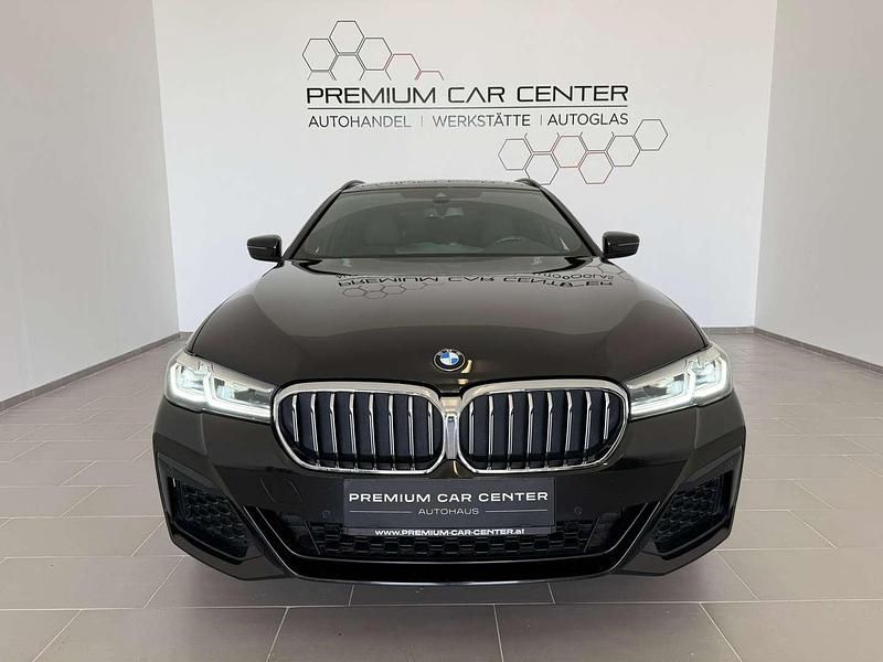 Gebraucht BMW 520 M Sport 190 PS (139 kW) 2020 Schwarz Kombi