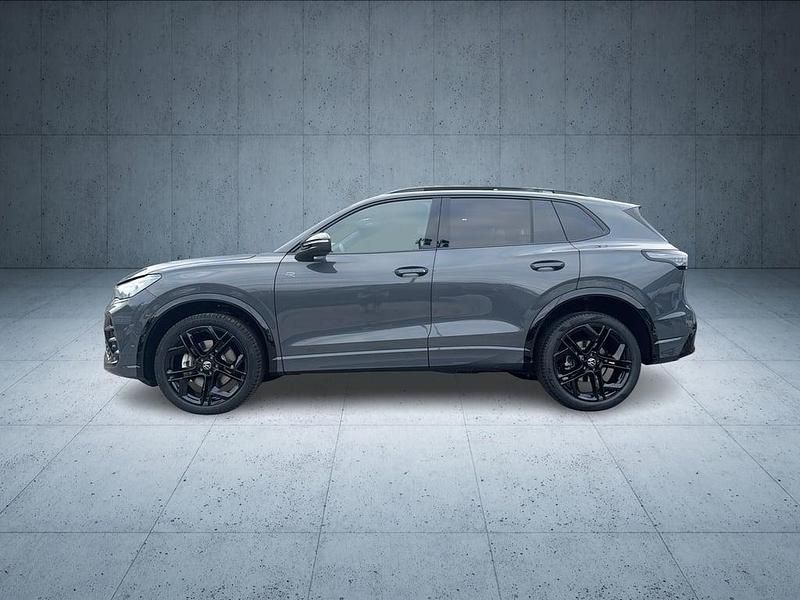 Gebraucht VW Tiguan Sport 193 PS (141 kW) 2025 Mittelgrau  metallic SUV