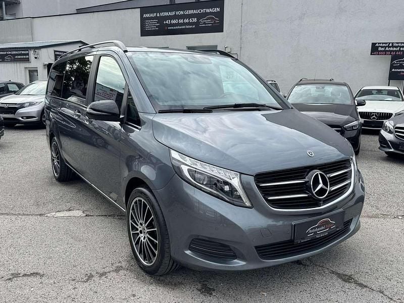Grau Gebraucht 2018 Mercedes V250 Avantgarde Van / Kleinbus | € 39.999 (Superpreis) - Bild 1/4