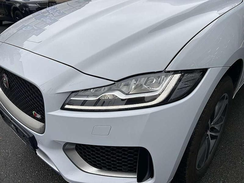 Gebraucht Jaguar F-Pace S 300 PS (220 kW) 2016 Weiß SUV