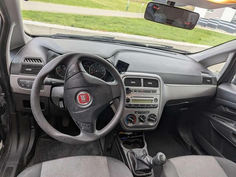 Gebraucht Fiat Punto Pop 69 PS (50 kW) 2012 Limousine