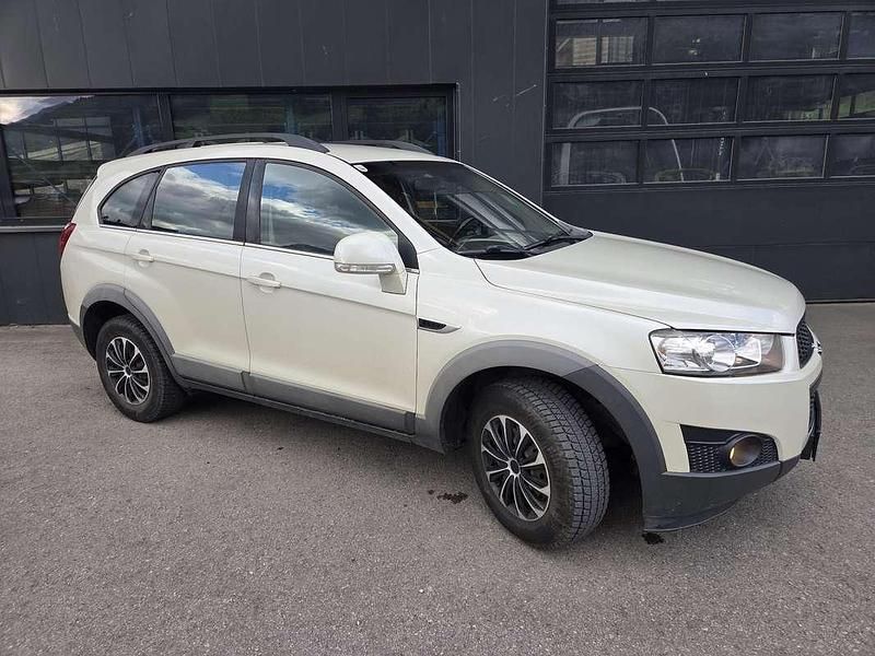 Gebraucht 2012 Chevrolet Captiva LTZ SUV | € 4.900 - Bild 1/4