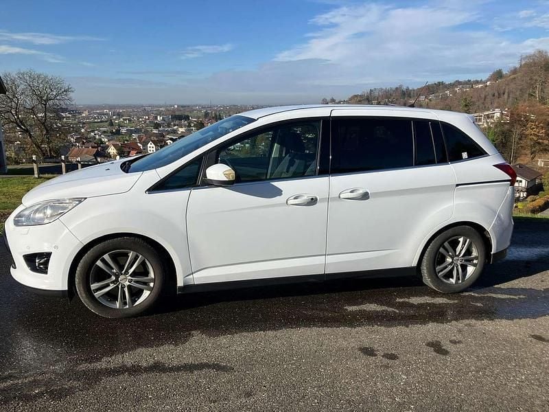 Weiß Gebraucht 2011 Ford Grand C-Max Titanium Van / Kleinbus | € 4.300 - Bild 1/4