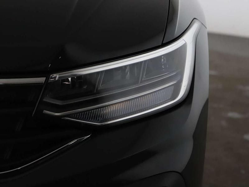 Gebraucht VW Tiguan 150 PS (110 kW) 2021 Dunkelgrau  normal SUV