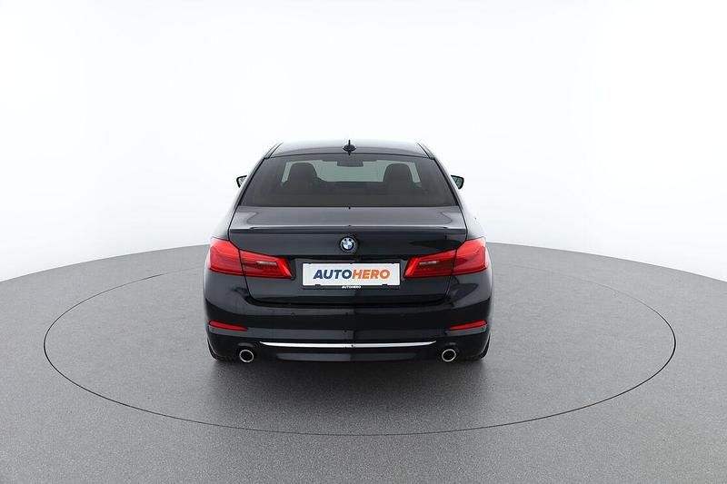 Gebraucht BMW 520 Luxury Line 201 PS (147 kW) 2019 Schwarz Limousine