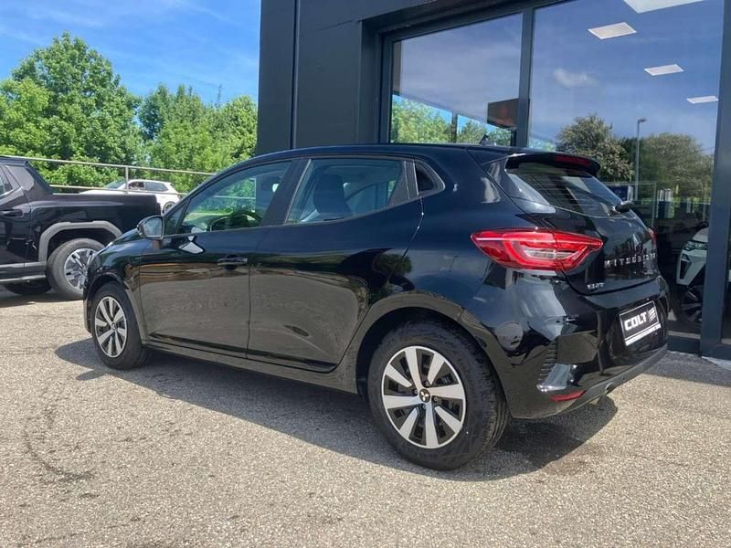 Neu Mitsubishi Colt Invite 91 PS (66 kW) 2025 Schwarz Limousine