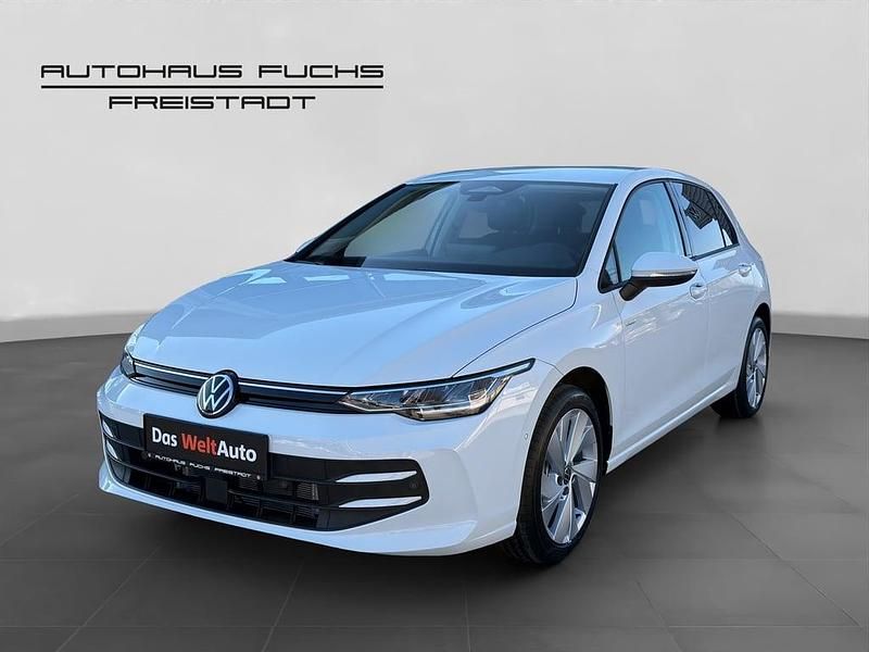 Neu VW Golf VIII 115 PS (84 kW) 2026 Weiss  normal Limousine