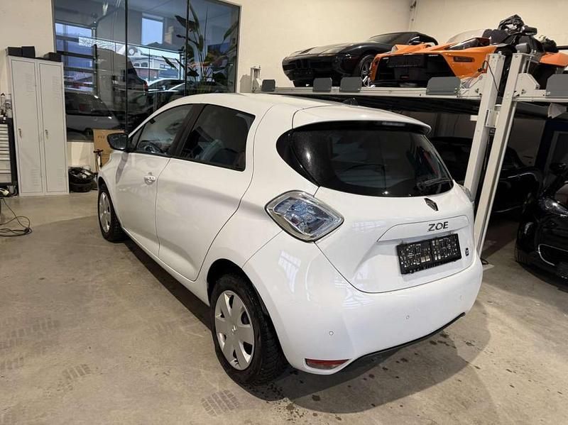 Gebraucht Renault Zoe Intens 64 kW (88 PS) 2014 Weiß Kleinwagen