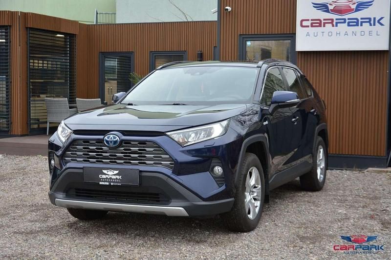 Gebraucht Toyota RAV4 Hybrid Active 178 PS (130 kW) 2022 Blau SUV