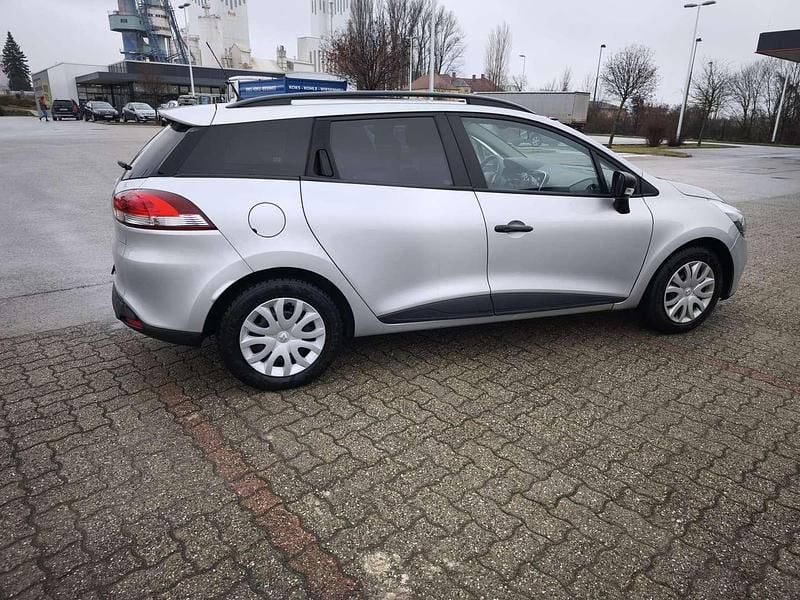 Gebraucht Renault Clio GrandTour Life 76 PS (55 kW) 2020 Silber Kombi