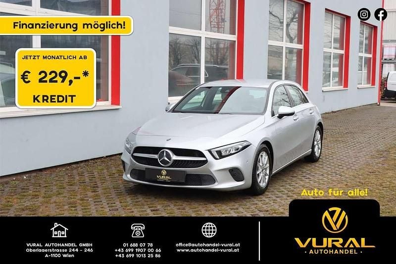 Gebraucht Mercedes A180 116 PS (85 kW) 2018 Grau Kleinwagen