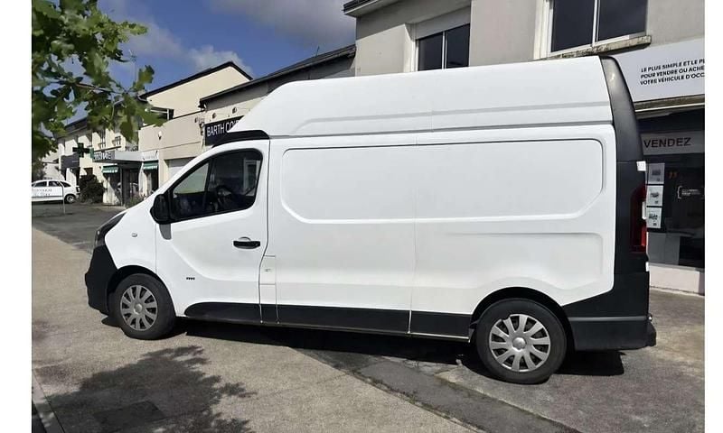 Gebraucht Opel Vivaro S 145 PS (106 kW) 2018 Weiß Van / Kleinbus