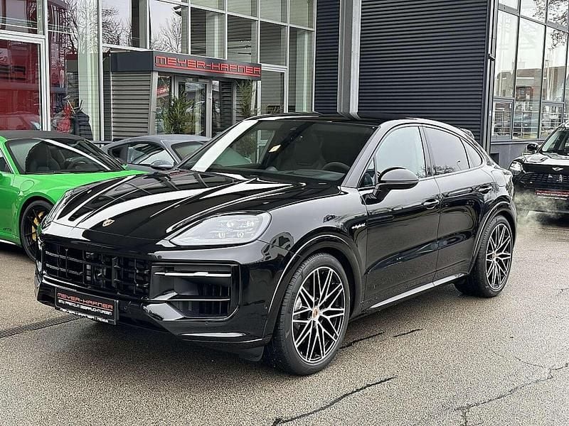 Schwarz Gebraucht 2025 Porsche Cayenne Coupe Black Edition Coupé | € 145.990 - Bild 1/4