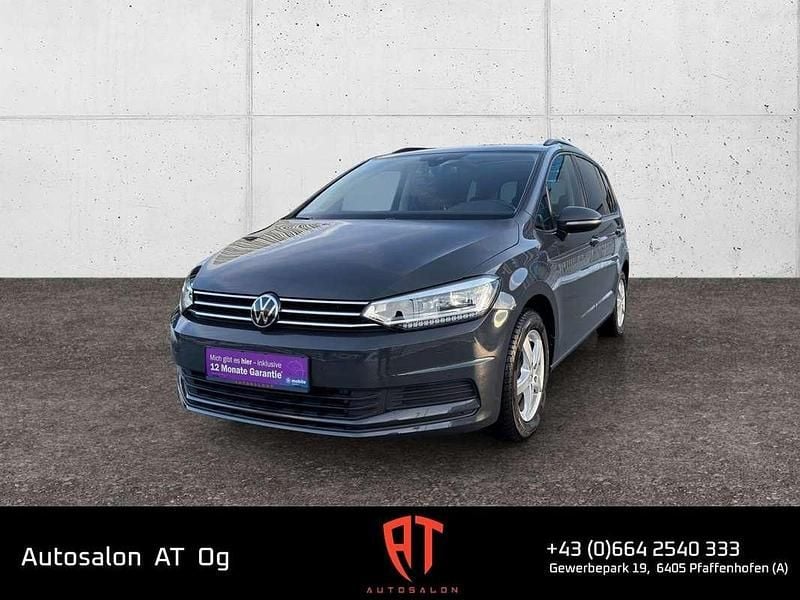 Gebraucht VW Touran Comfortline 150 PS (110 kW) 2022 Grau Van / Kleinbus