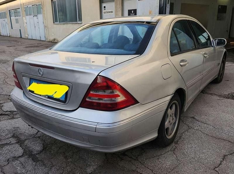 Gebraucht Mercedes C200 Avantgarde 116 PS (85 kW) 2002 Limousine