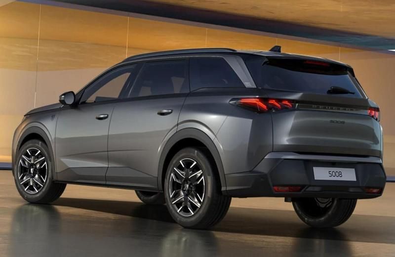Neu Peugeot 5008 GT 145 PS (106 kW) 2025 Van / Kleinbus