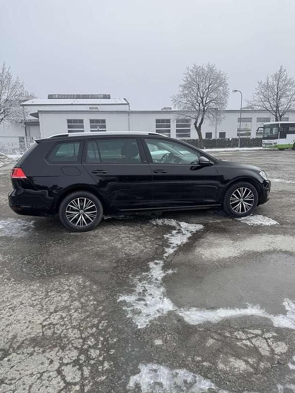 Gebraucht VW Golf VII Allstar 150 PS (110 kW) 2016 Kombi