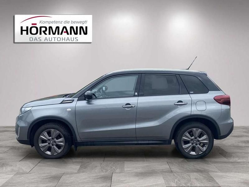 Gebraucht Suzuki Vitara 102 PS (75 kW) 2022 Grau SUV