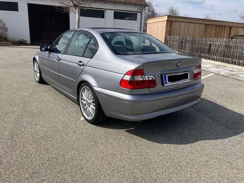 Gebraucht BMW 318 116 PS (85 kW) 2004 Grau Limousine