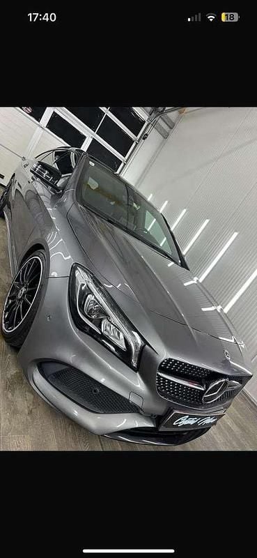 Grau Gebraucht 2018 Mercedes CLA250 Shooting Brake Kombi | € 20.000 - Bild 1/4