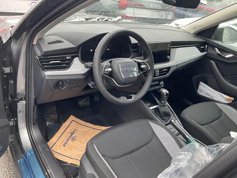 Blau Neu 2025 Skoda Kamiq Selection SUV | € 32.698 (Fairer Preis) - Bild 1/4