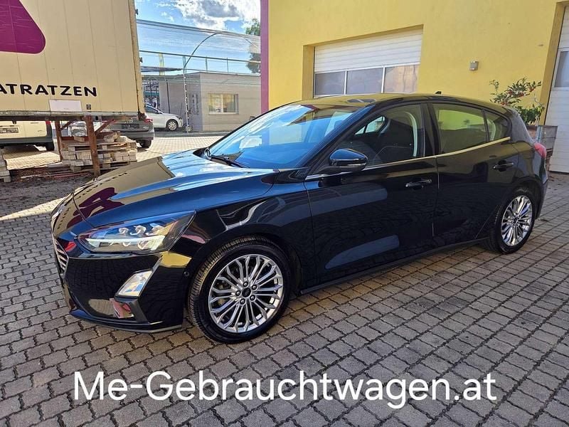 Schwarz Gebraucht 2021 Ford Focus Kleinwagen | € 15.890 (Fairer Preis) - Bild 1/4