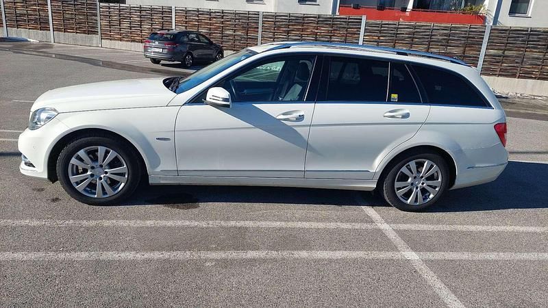 Gebraucht Mercedes C180 Avantgarde 120 PS (88 kW) 2011 Weiß Kombi