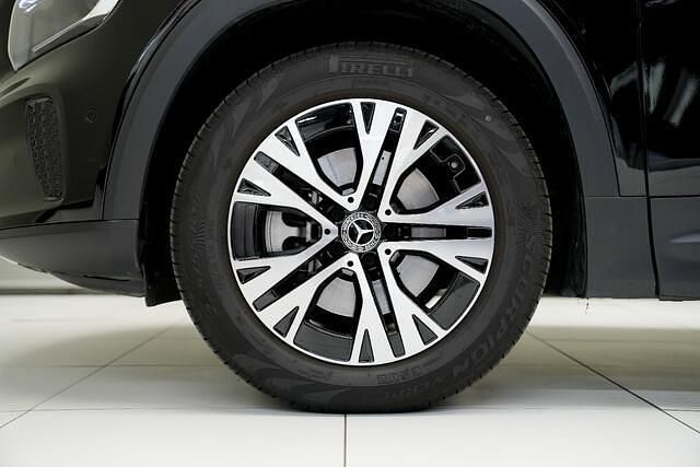 Gebraucht Mercedes GLB200 Edition 150 PS (110 kW) 2024 Schwarz SUV