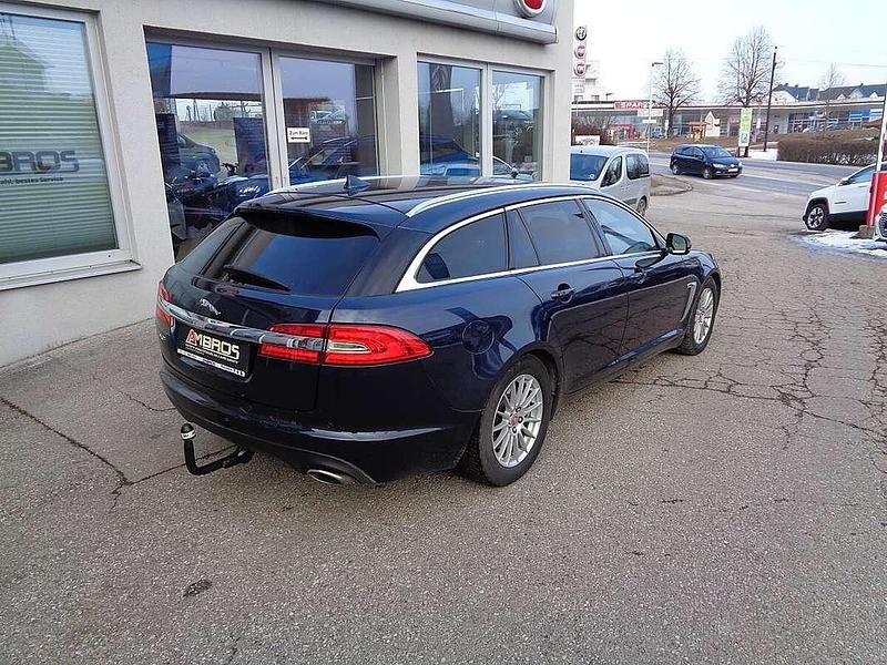 Gebraucht Jaguar XF Sportbrake 200 PS (147 kW) 2014 Blau Kombi