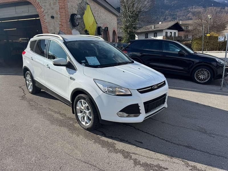 Weiß Gebraucht 2014 Ford Kuga Trend SUV | € 10.900 (Fairer Preis) - Bild 1/4