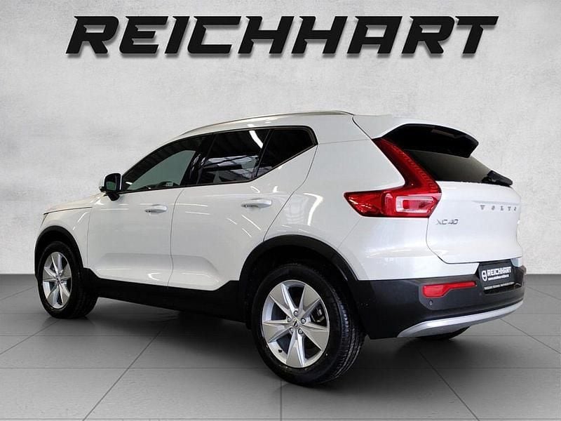 Gebraucht Volvo XC40 163 PS (119 kW) 2025 Weiß SUV