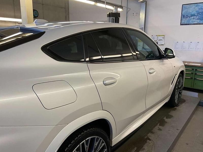 Gebraucht BMW X6 M Sport 333 PS (244 kW) 2023 SUV