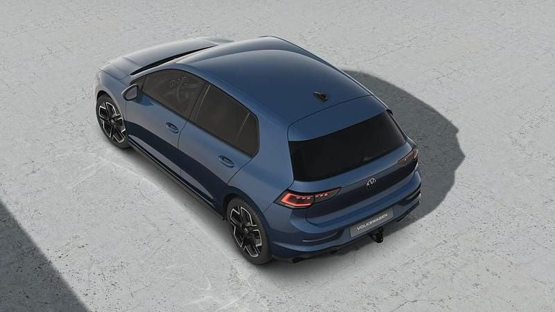 Neu VW Golf VIII Sport 115 PS (84 kW) 2026 Mittelblau  normal