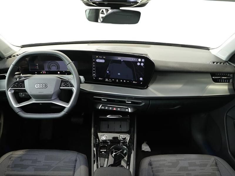 Gebraucht Audi Q3 204 PS (150 kW) 2026 Schwarz  metallicperleffektno SUV