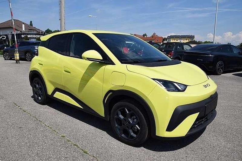 Grün Neu 2025 BYD Dolphin Surf Comfort Kleinwagen | € 24.990 - Bild 1/4